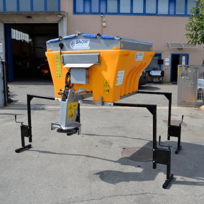 Electric salt spreader for pick-ups and trucks up to 3.5t DAKOTA 1500